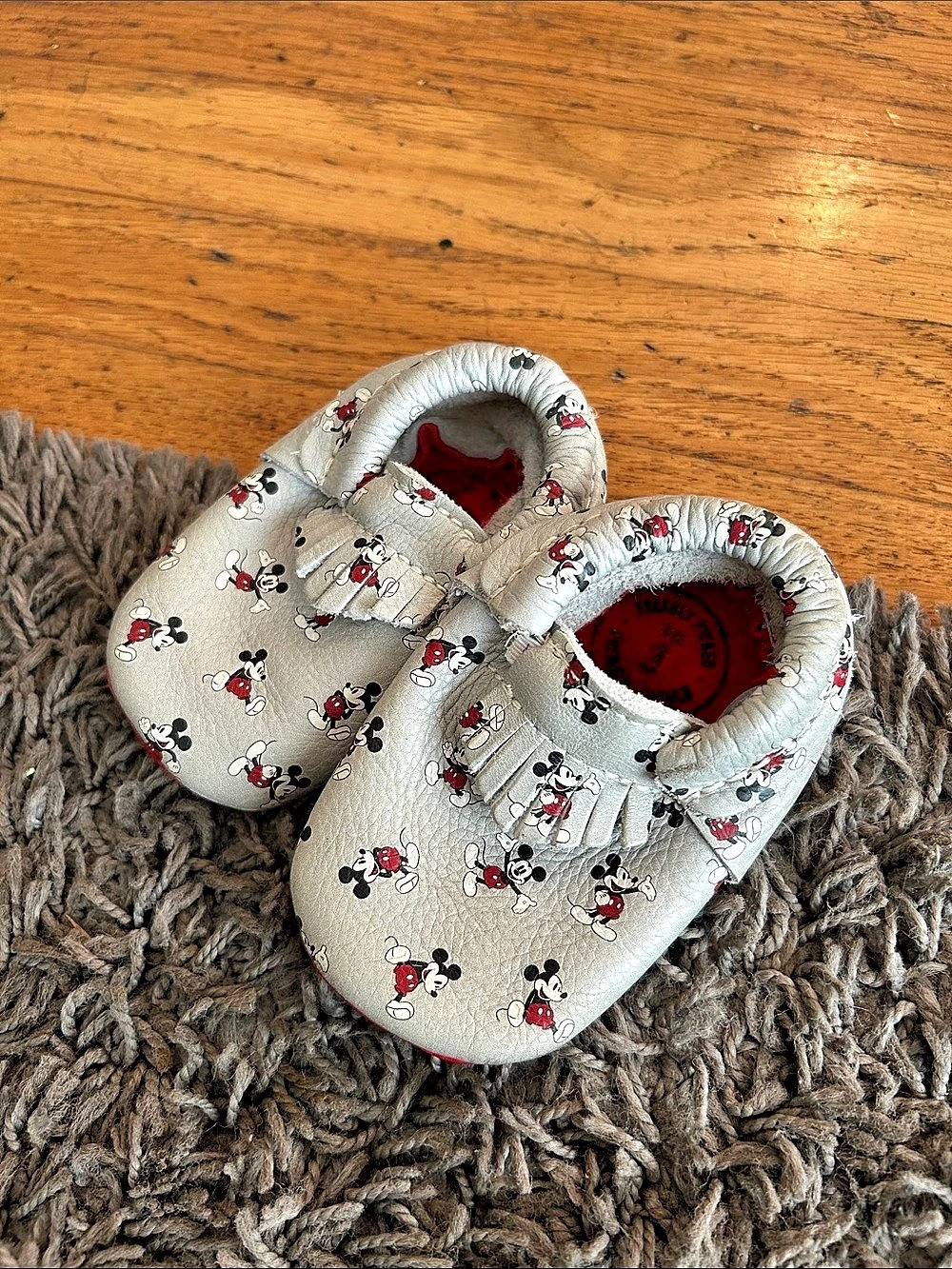 Freshly Picked Soft Sole City Moccs, Disney All About Mickey Size 3